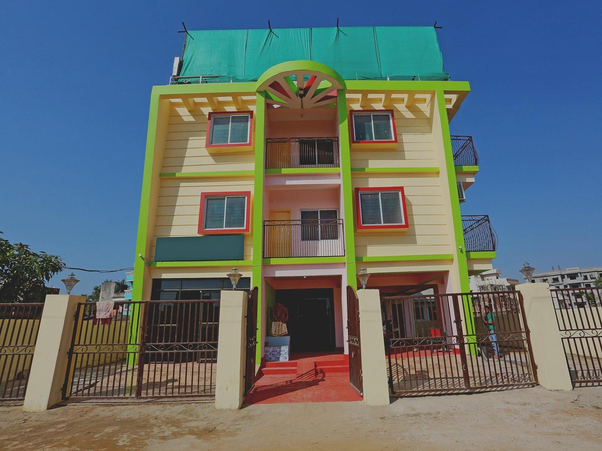 בובנשוואר Hotel Grand Paradise מראה חיצוני תמונה