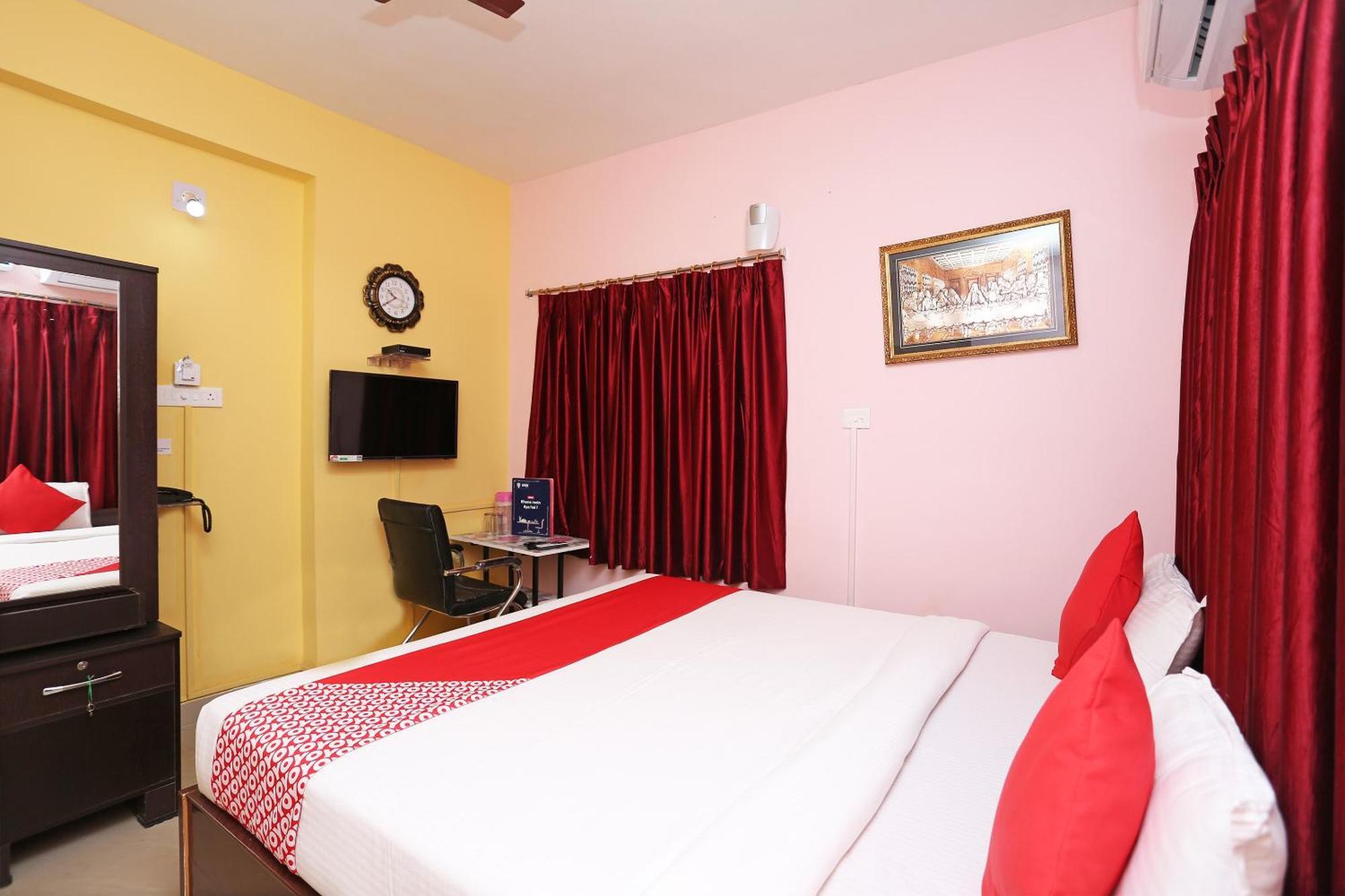 בובנשוואר Hotel Grand Paradise מראה חיצוני תמונה