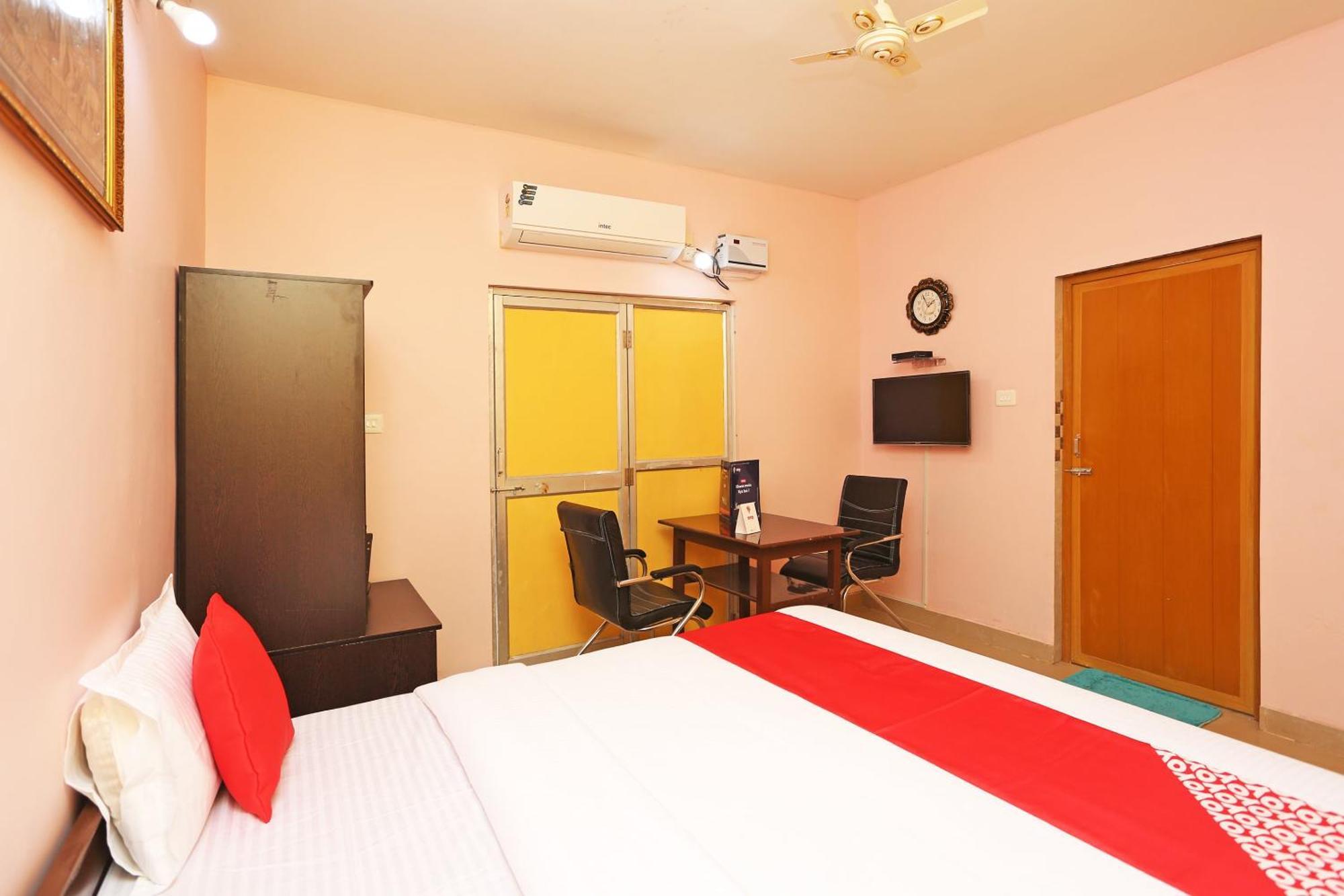 בובנשוואר Hotel Grand Paradise מראה חיצוני תמונה